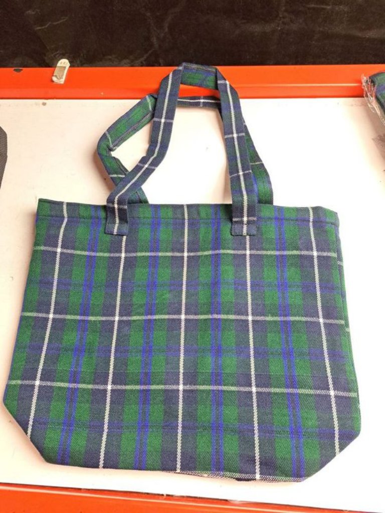 Briomhar Tartan Tote Bag Plaid Wool, Zippered Tote Bag Douglas Tartan Nwt